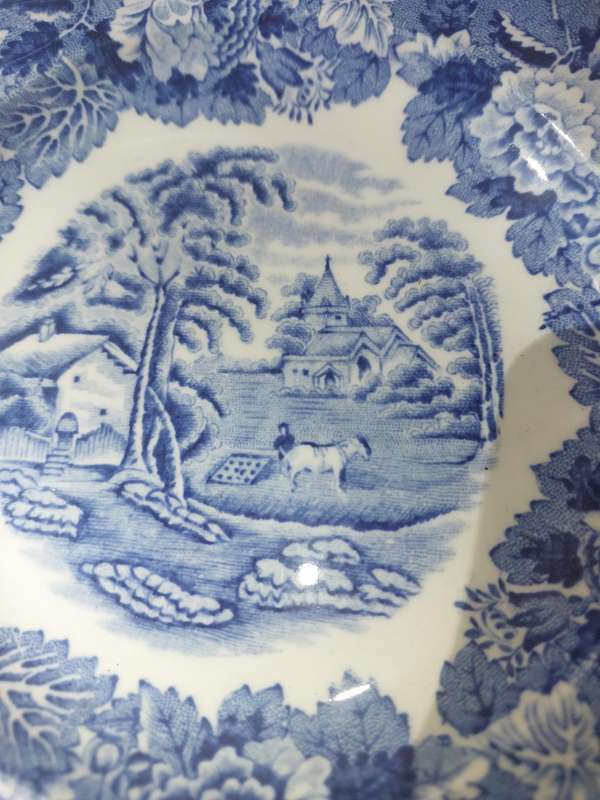 AN ENOCHE WOODS AND SONS BREAKFAST PLATE PLAQUE SOLD AS IS