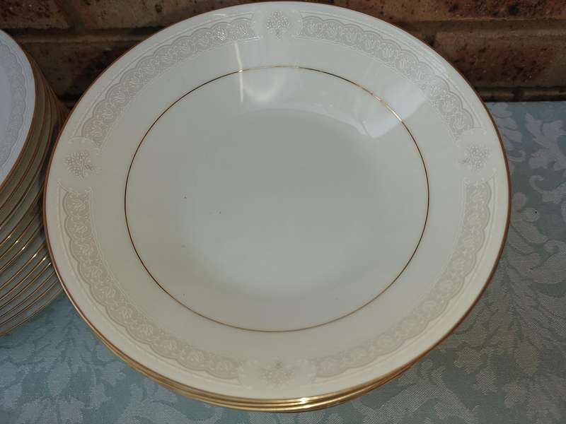A vintage legendary Sri Lankan Parisian lace Noritake set sold as is