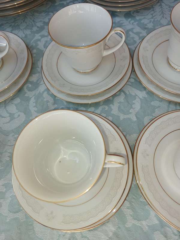 A vintage legendary Sri Lankan Parisian lace Noritake set sold as is