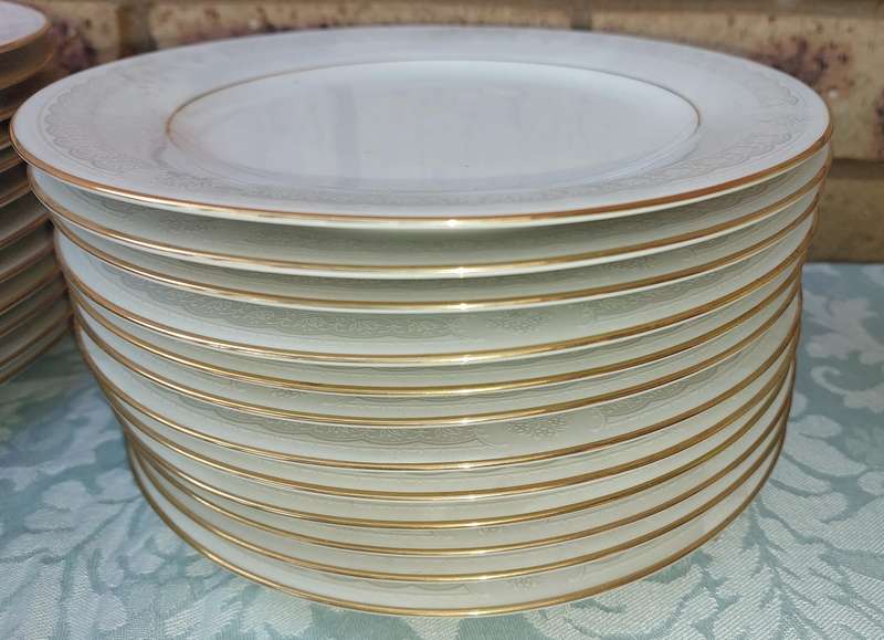 A vintage legendary Sri Lankan Parisian lace Noritake set sold as is