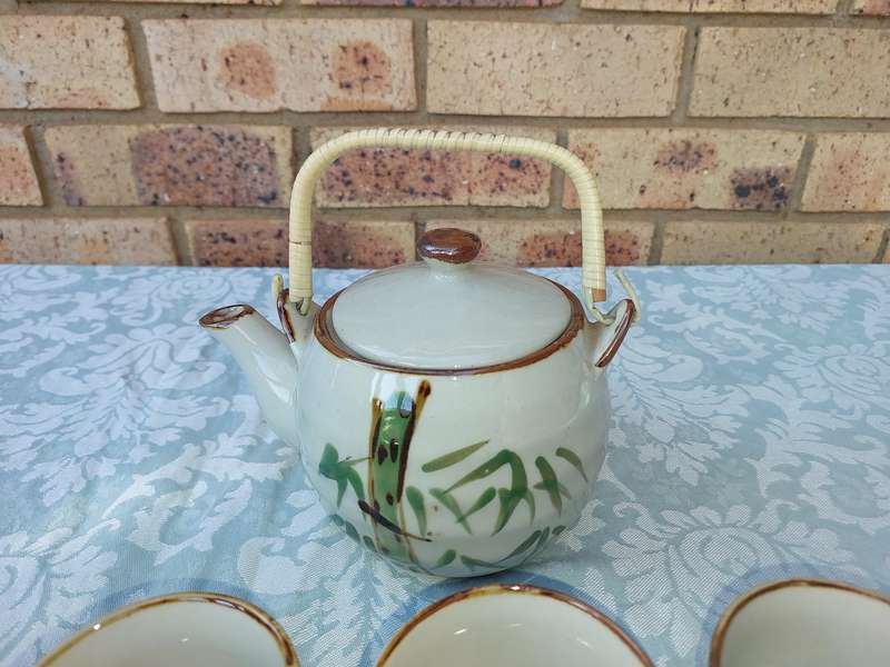 A vintage Yixing tea pot set sold as is
