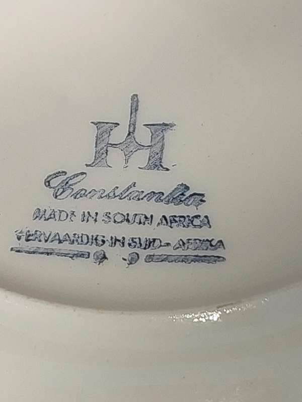 A RARE VINTAGE COLLECTION OF 6 CONSTANTIA MADE IN SOUTH AFRICA PORCELAIN CAKE PLATES