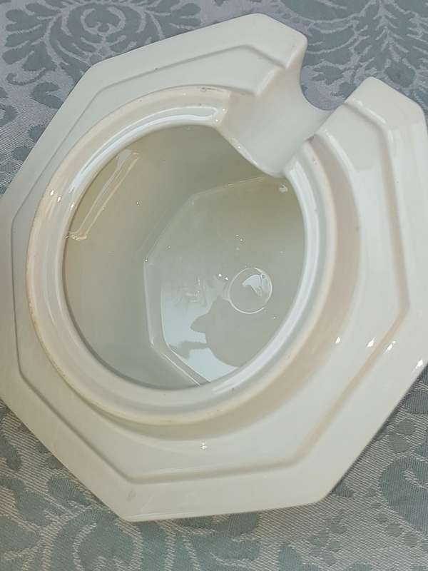 Mikasa Continental White F3000 Soup Tureen with Slotted Lid