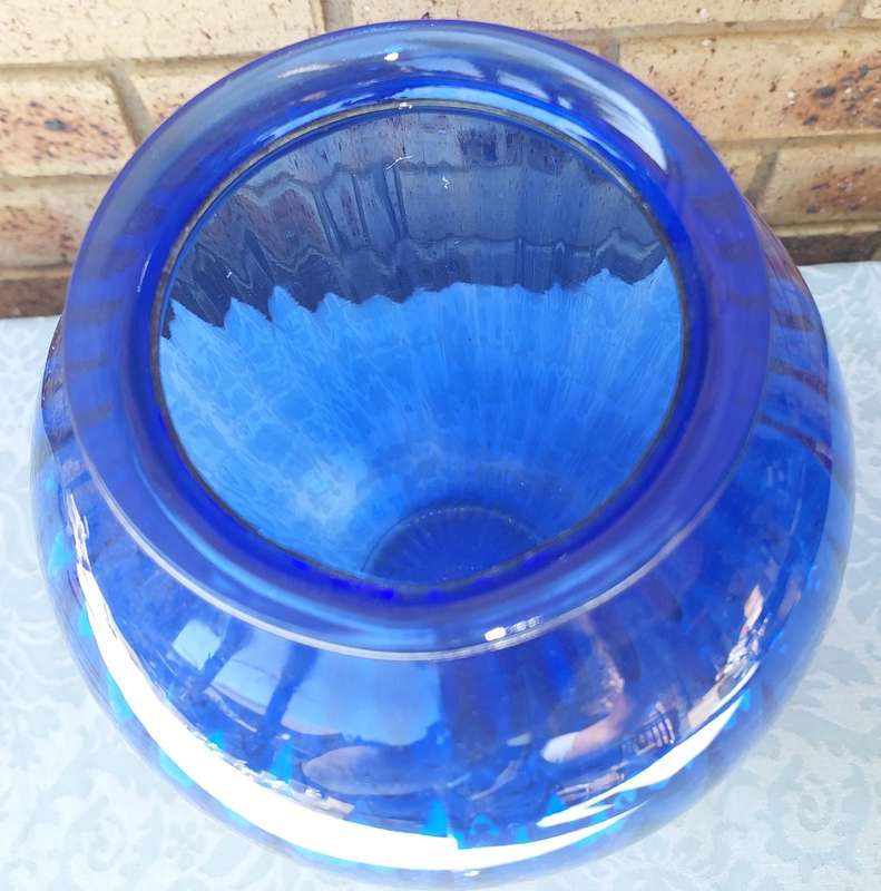 A LARGE ARCTIC BLUE VASE SOLD AS IS