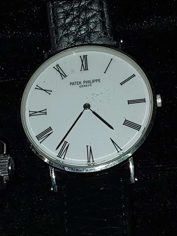 A COLLECTION OF QUALITY REPLICA BRANDED WATCHES SOLD AS IS