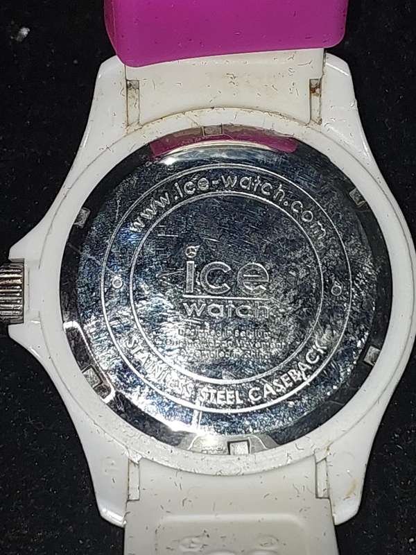 TWO ICE RUBBER WATCHES SOLD AS IS NOT TESTED NEEDS NEW BATTERIES
