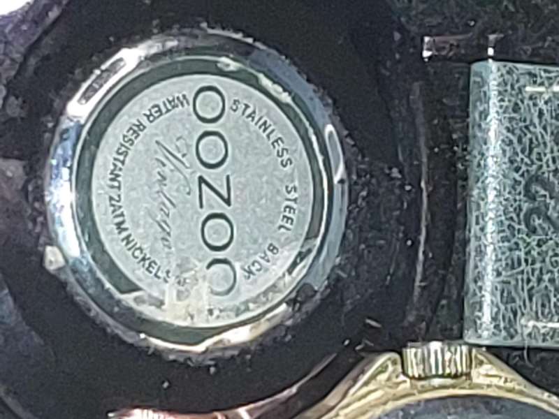 A COLLECTION OF COSTUME WATCHES SOLD AS IS NOT TESTED