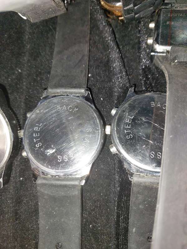 A USED JOBLOT RUBBER SPORTS AND CRONGRAPH WATCHES SOLD AS IS NOT TESTED