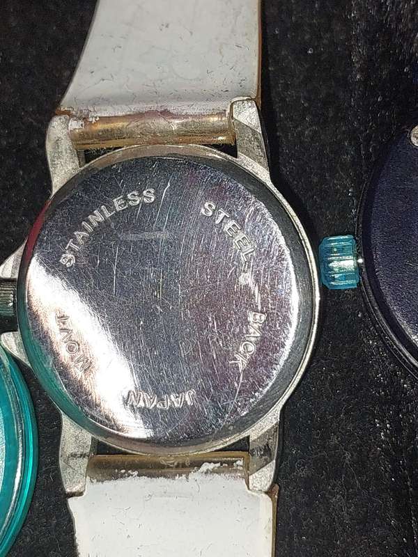 A COLLECTION JOBLOT GIRLS WATCHES