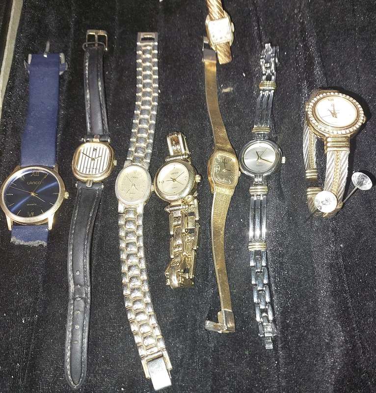 A VINTAGE JOBLOT QUALITY BRANDED WOMANS WATCHES SOLD AS IS NOT TESTED