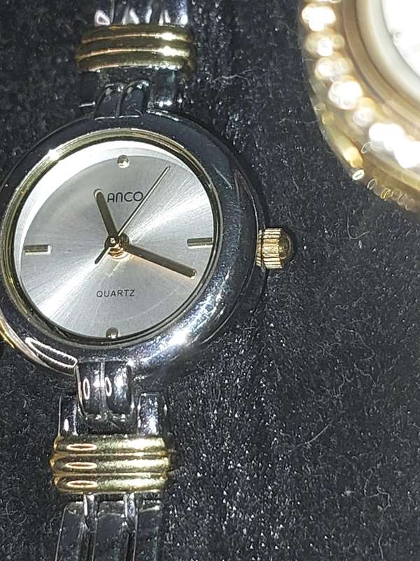 A VINTAGE JOBLOT QUALITY BRANDED WOMANS WATCHES SOLD AS IS NOT TESTED