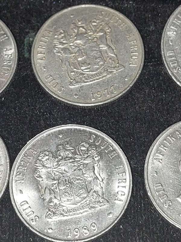 A VINTAGE JOBLOT SOUTH AFRICAN RAND COINS SOLD AS IS