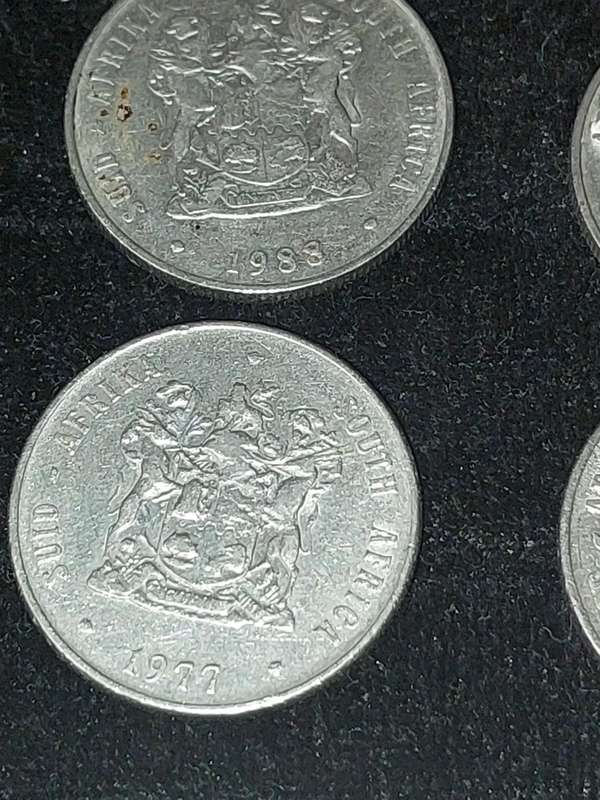 A VINTAGE JOBLOT SOUTH AFRICAN RAND COINS SOLD AS IS