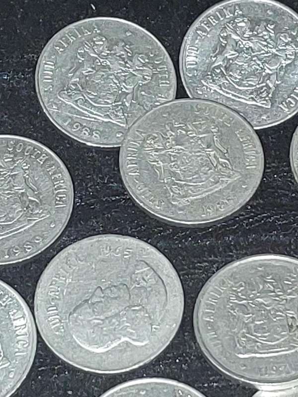 A VINTAGE COLLECTION OF(101) 20 CENT SOUTH AFRICAN COINS  SOLD AS IS