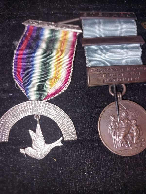 A VINTAGE COLLECTION MASONIC BADGES SOLD AS IS