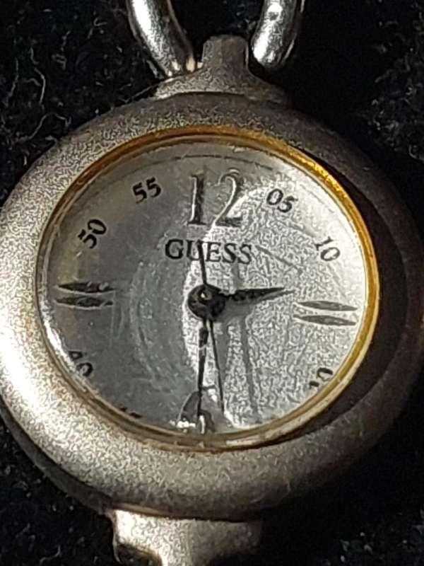 A COLLECTION OF FAMOUS BRANDED WATCHES SOLD AS IS NOT TESTED