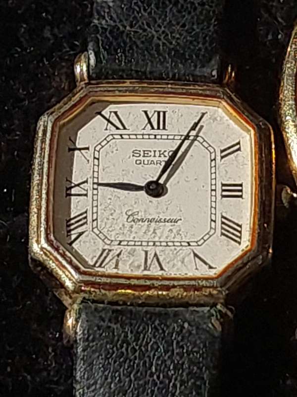 TWO RARE SEIKO QUARTZ WATCHES SOLD AS IS, NOT TESTED