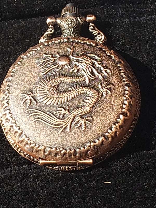 A COLLECTION OF POCKET AND PENDANT WATCHES SOLD AS IS NOT TESTED