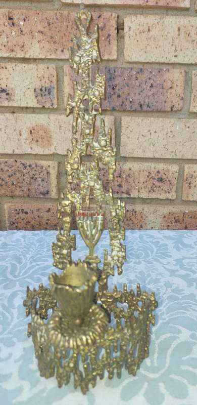 A VINTAGE BRASS SHABBAT CANDLE HOLDER BRASS JUDAICA SOLD AS IS