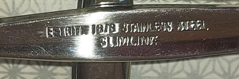 A VINTAGE SET OF 188 STAINLESS STEEL DEMARTESE SPOONS SOLD AS IS