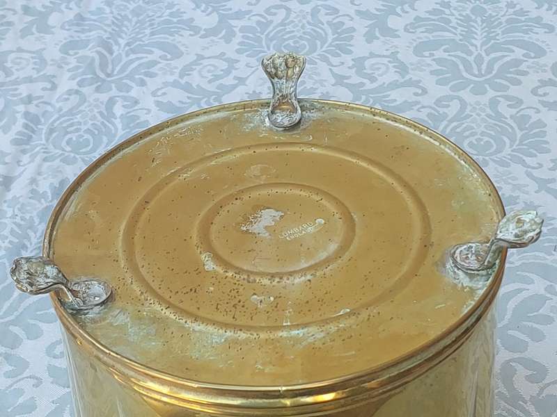 Vintage Round Brass Planter with Ornate Feet sold as is