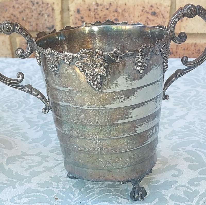 A COLLECTION OF TWO VINTAGE ICE BUCKETS SILVER PLATED SOLD AS IS