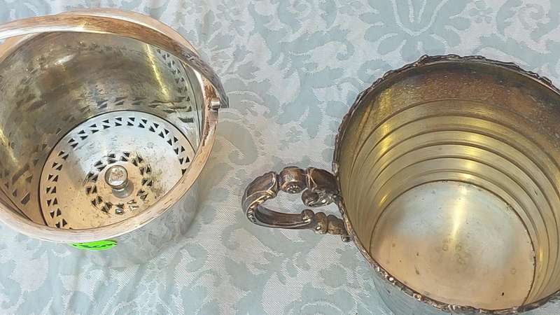A COLLECTION OF TWO VINTAGE ICE BUCKETS SILVER PLATED SOLD AS IS