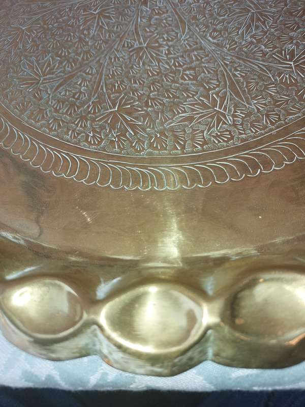 AN ART DECOR BRASS HAMMERED MORROCAN STYLE WALL PLAQUE SOLD AS IS