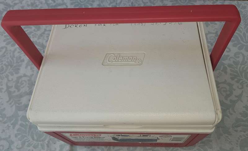 A COLEMEN COOLER BOX 17X24 CMS SOLD AS IS
