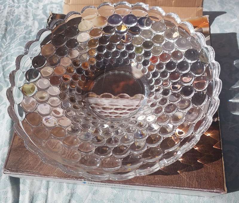 A DELISOGA CRYSTAL CLEAR GLASS FRUIT BOWL SOLD AS IS
