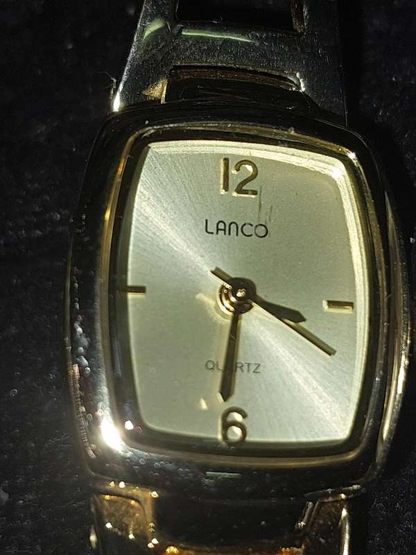A VINTAGE JOBLOT QUALITY BRANDED LADIES WATCHES SOLD AS IS NOT TESTED