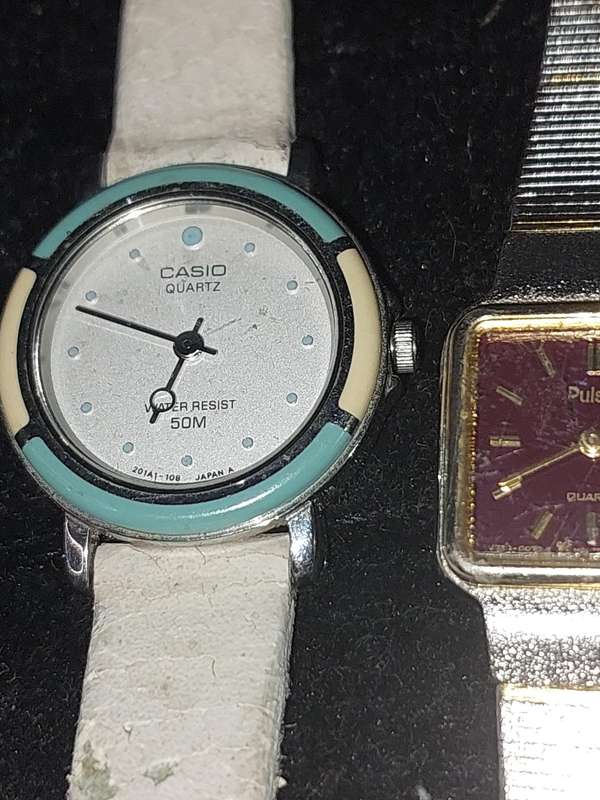 A VINTAGE JOBLOT QUALITY BRANDED LADIES WATCHES SOLD AS IS NOT TESTED