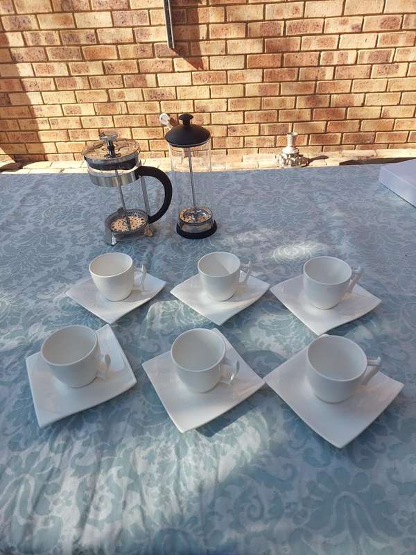 A COLLECTION OF QUALITY COFFEE UTENSILS FOR THE CONNOISSEUR