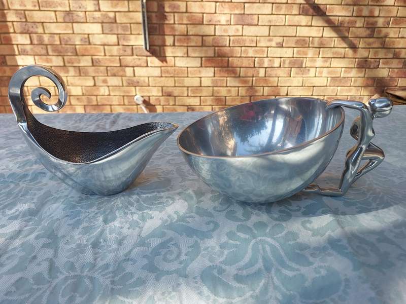TWO CAROL BOYES STYLE PEWTEL SERVING BOWLS ART DECOR SOLD AS IS