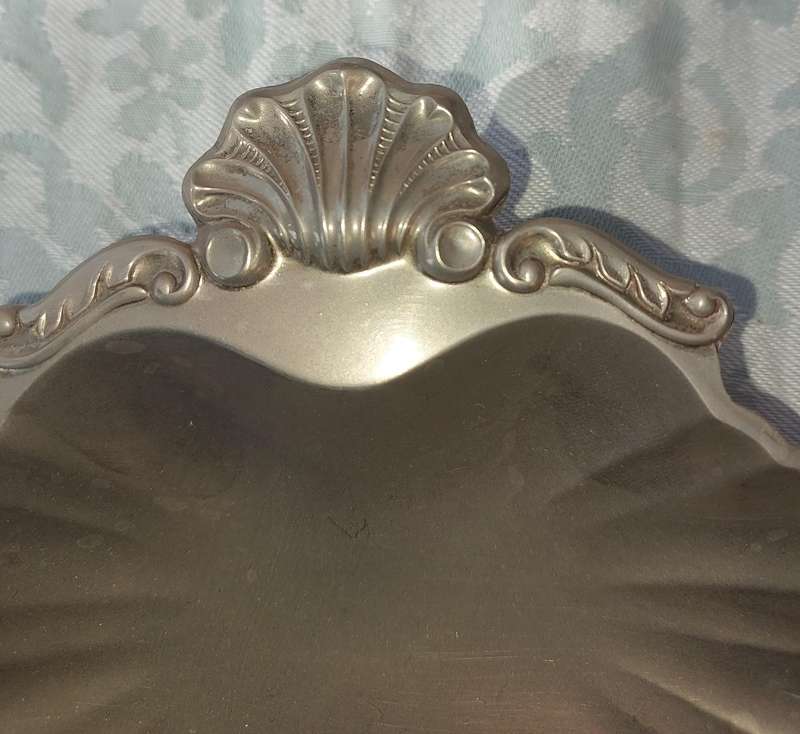 TWO VINTAGE SCALLOP SHELL PEWTEL SERVING BOWLS SOLD AS IS