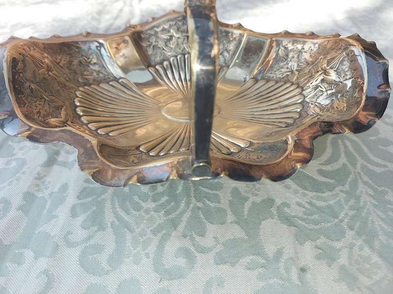 A VICTORIAN SILVER PLATED EPNS WEDDING BASKET TRAY SOLD AS IS