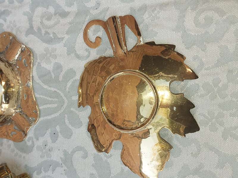 A COLLECTION OF ART DECOR ASHTRAYS