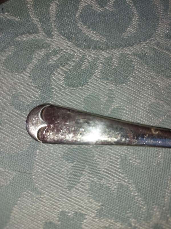A SET OF VINTAGE CHAMPION PLATE EPNS MADE IN SHEFFIELD ENGLAND CAKE FORKS SOLD AS IS