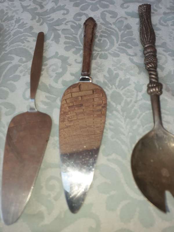 AN ENTIRE COLLECTION CAKE CUTTERS SOLD AS IS