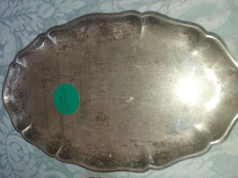A VINTAGE COLLECTION OF EPNS AND SIVERPLATED KITCEHEN UTENSILS SOLD AS IS