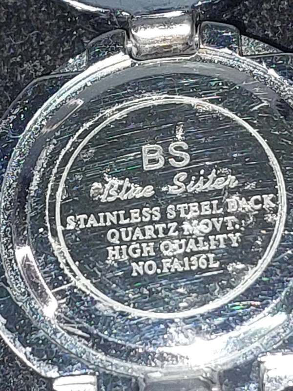 A COLLECTION OF FAMOUS BRANDED FASHION WATCHES SOLD AS IS
