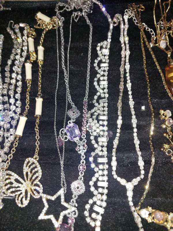 A COLLECTION OF QUALITY COSTUME NECKLACES SOLD AS IS