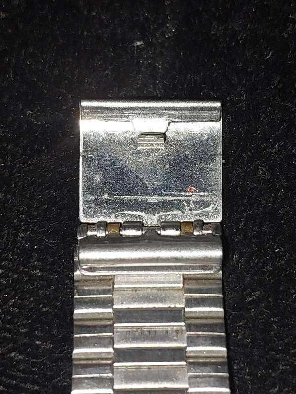 A VINTAGE GOLD PLATED CASIO DATABANK TELEMEMO AND SCHEDULE CALCULATOR WATCH WORKING , SOLD AS IS