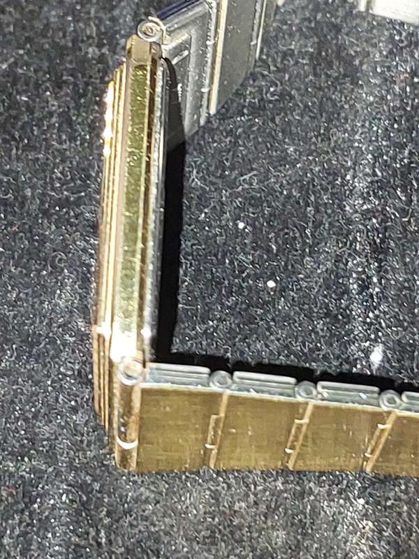 A SEIKO SQUARE FACE  UNISEX GOLDPLATED QUARTZ WATCH MODEL 9021-5110[RO]JAPAN WORKING CONDITION 3,5