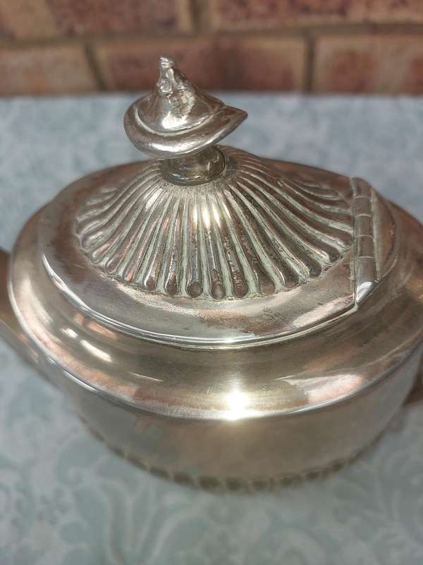 A VICTORIAN , JAMES DICKSON & SONS SHEFFIELD EPBM TEAPOT 8815 NUMBER 4 SOLD AS IS