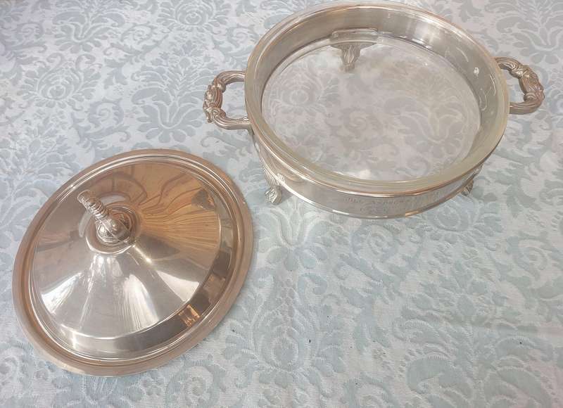 A VINTAGE SILVER PLATED SERVING TUREEN TROPHY SOLD AS IS