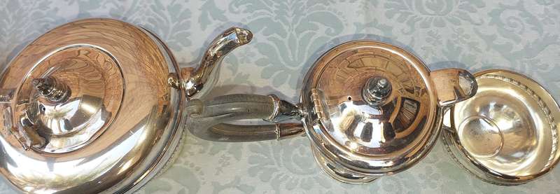 A VINTAGE BLANK VIKING PLATE MADE IN CANADA EM.ESS  EP ON COPPER TEA JUG SET WITH ONE JUG HANDLE LOO