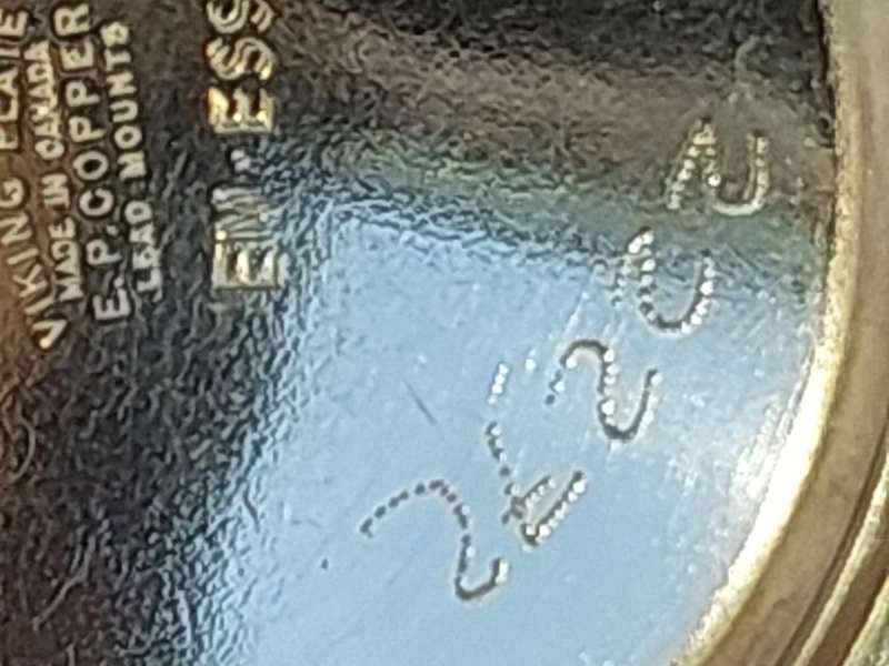 A VINTAGE BLANK VIKING PLATE MADE IN CANADA EM.ESS  EP ON COPPER TEA JUG SET WITH ONE JUG HANDLE LOO