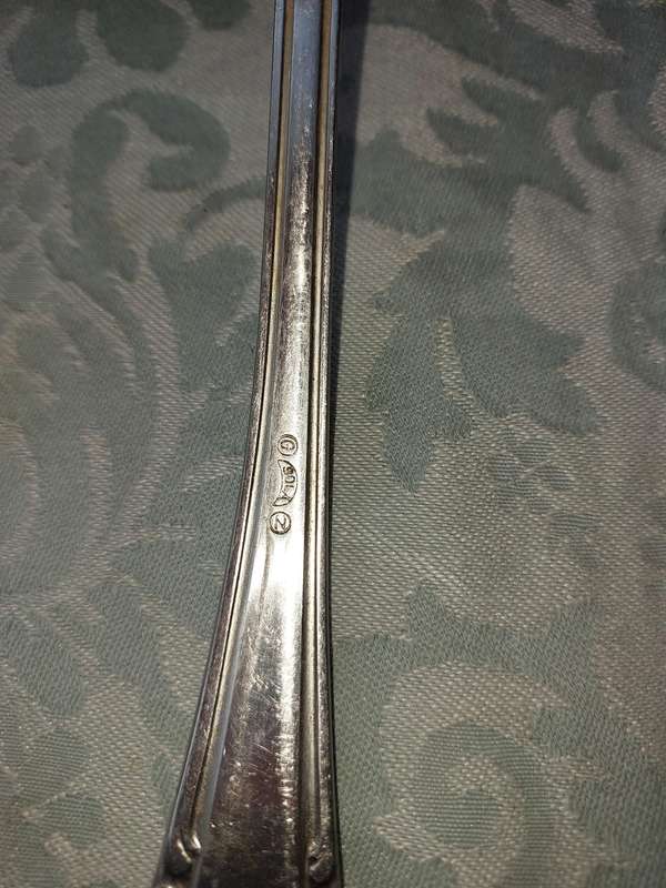 A COLLECTION OF CUTLERY SOLD AS IS