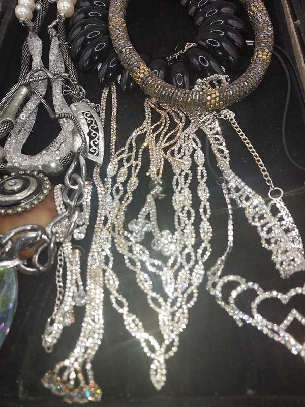 A COLLECTION JOBLOT COSTUME NECKLACES SOLD AS IS